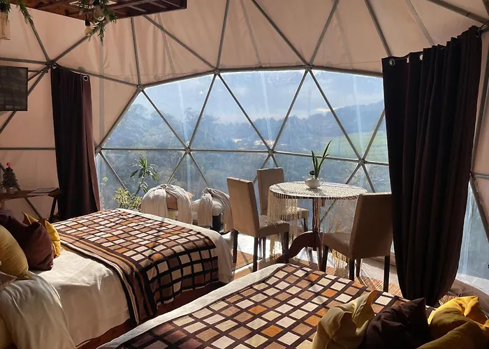 Poas Volcano Observatory Lodge & Glamping