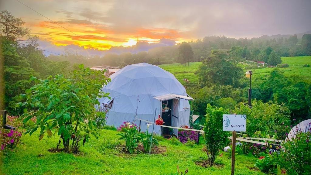 Lodge Poas Volcano Observatory & Glamping Poasito