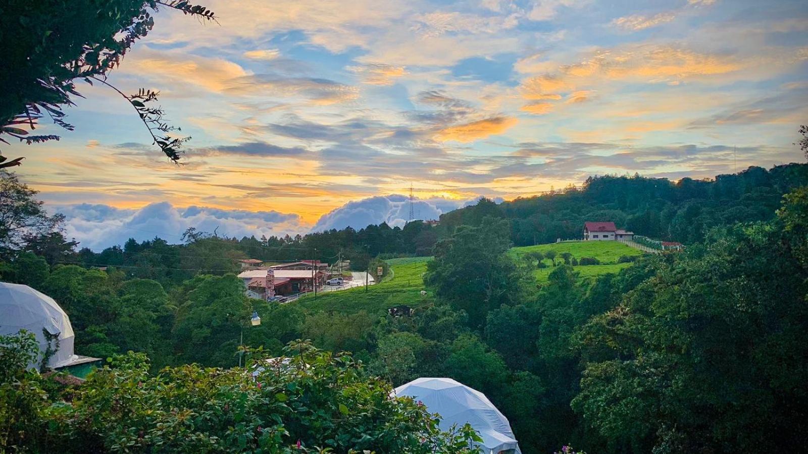 Poas Volcano Observatory & Glamping Lodge