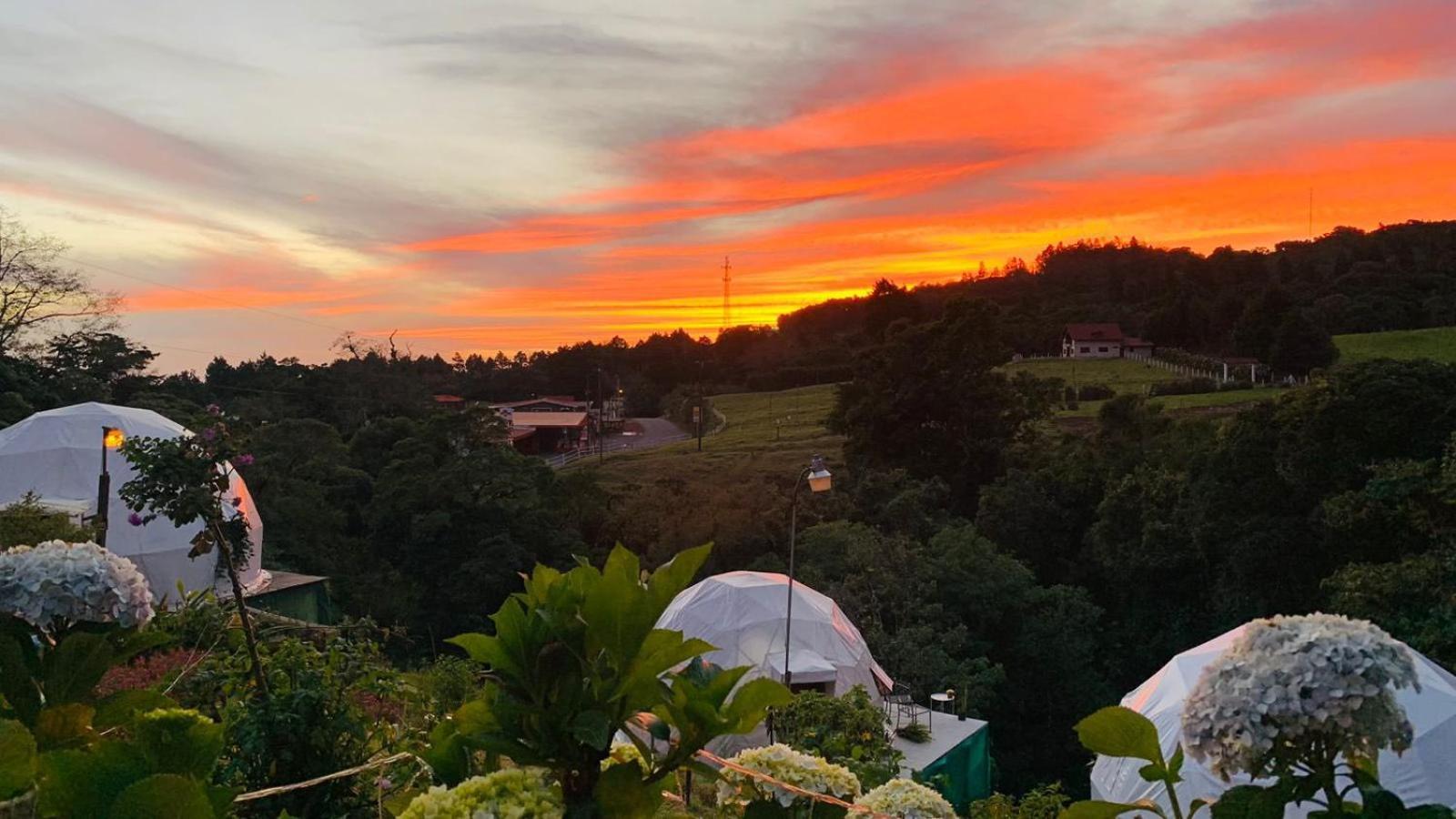 Poas Volcano Observatory & Glamping Lodge