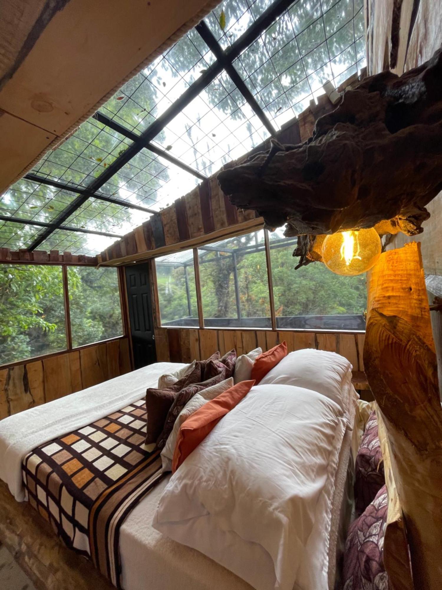 Lodge Poas Volcano Observatory & Glamping *