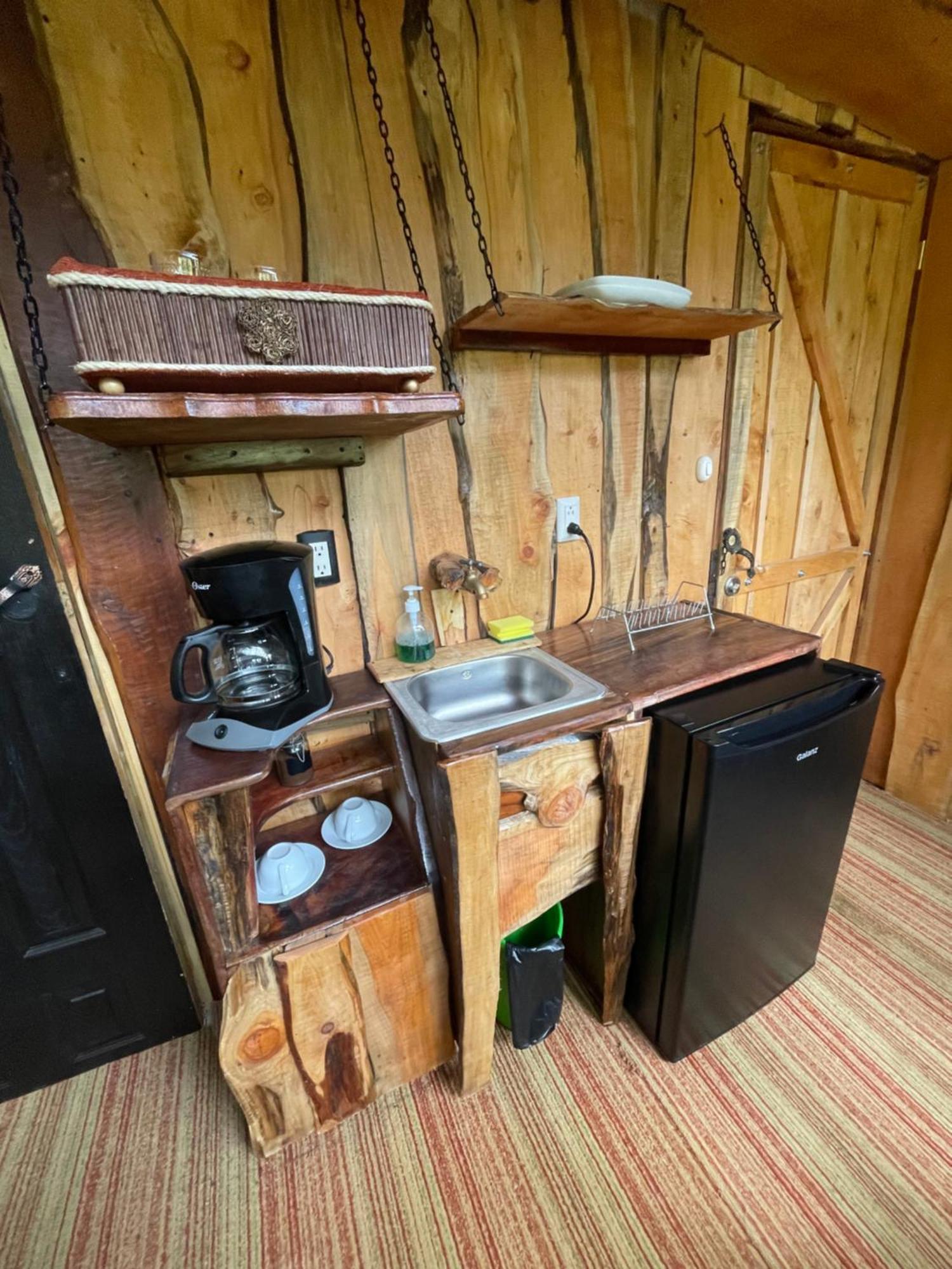 Poas Volcano Observatory & Glamping * Poasito